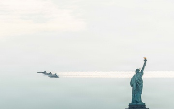 Blue Angels Fly for the Parade of Sail and International Aerial Review