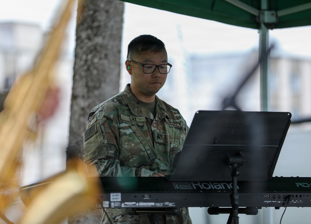 1st Infantry Division Band plays Independence Day concert in Võru, Estonia