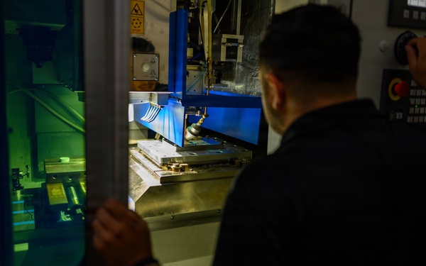 USS Theodore Roosevelt incorporates 3D printing, Marine Corps integration