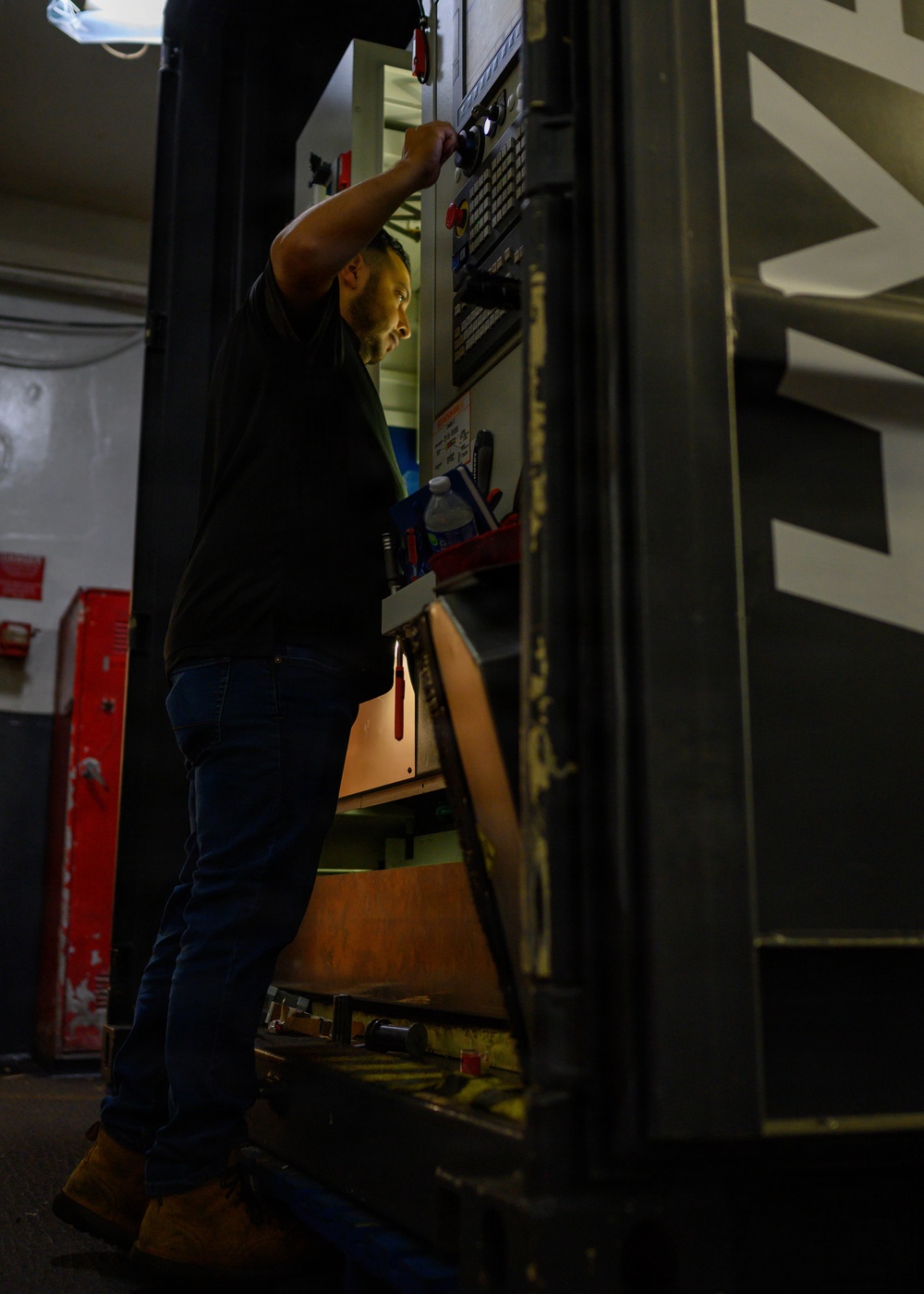 USS Theodore Roosevelt incorporates 3D printing
