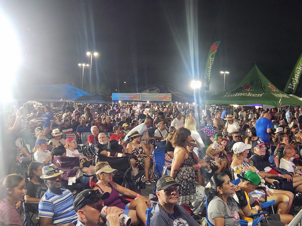Thousands celebrate U.S. Independence Day with Army traditions in Puerto Rico