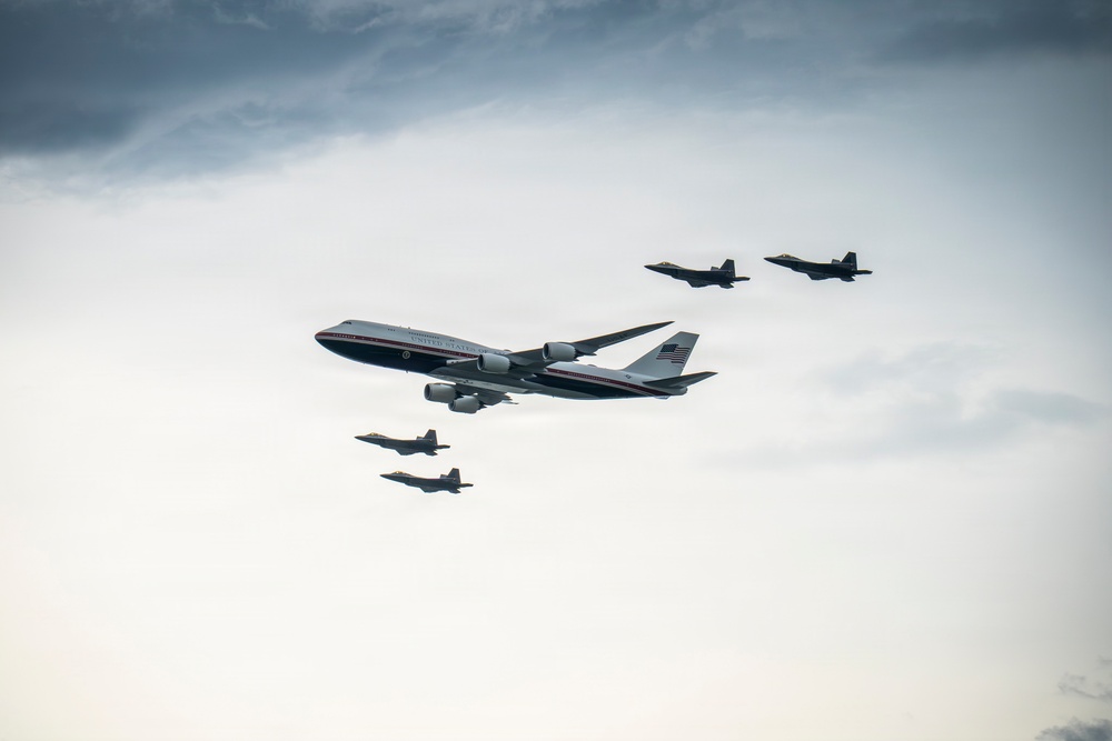 U.S. Air Force showcases past and present presidential airlift assets at Freedom 250 celebration