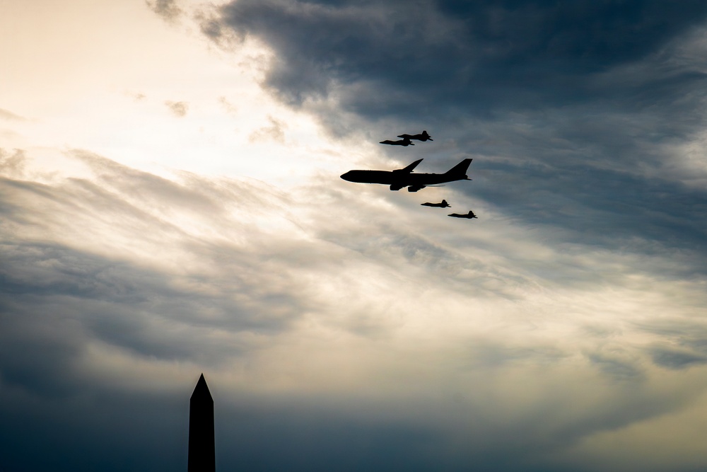 U.S. Air Force showcases past and present presidential airlift assets at Freedom 250 celebration