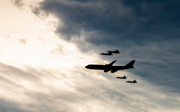 U.S. Air Force showcases past and present presidential airlift assets at Freedom 250 celebration
