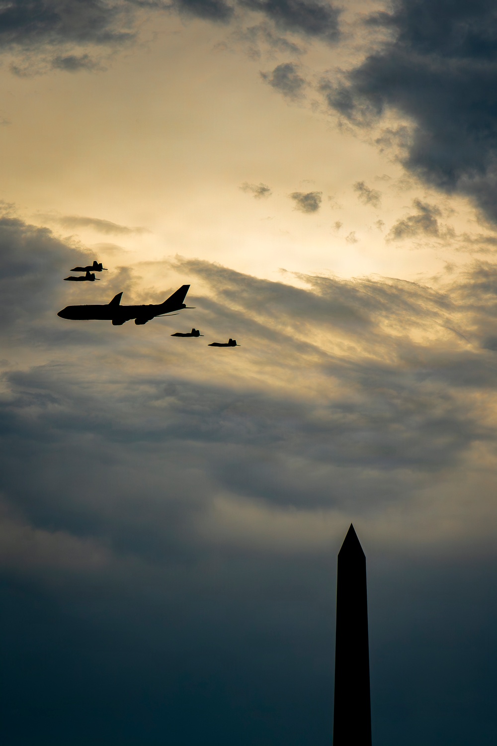 U.S. Air Force showcases past and present presidential airlift assets at Freedom 250 celebration