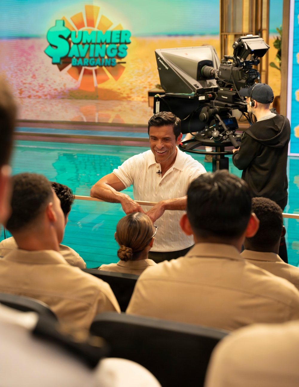 Service Members Attend 'Live with Kelly and Mark'