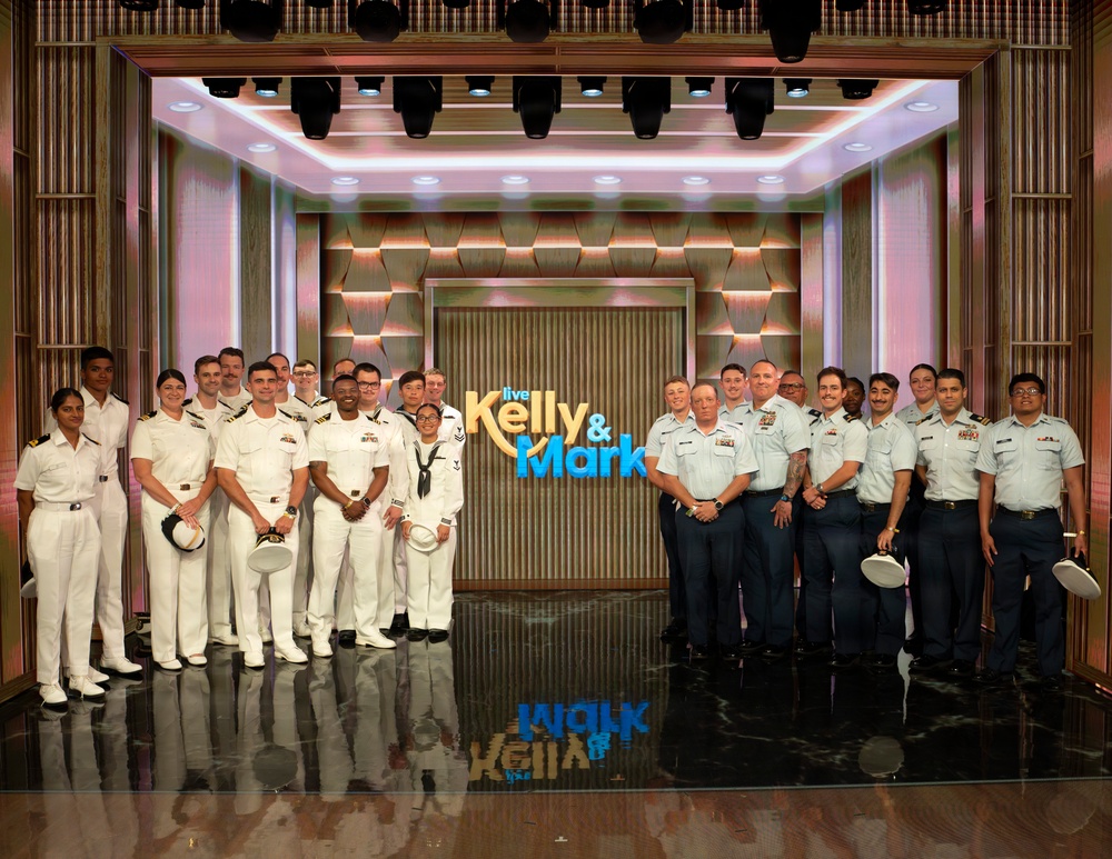 Service Members Attend 'Live with Kelly and Mark'