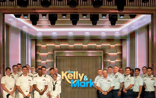 Service Members Attend 'Live with Kelly and Mark'