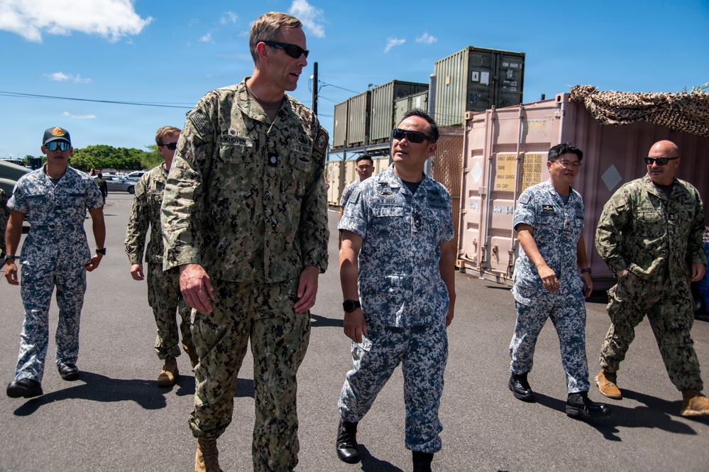 Master Chief Navy for the Republic of Singapore visits Navy Expeditionary Compound during Rimpac 2026
