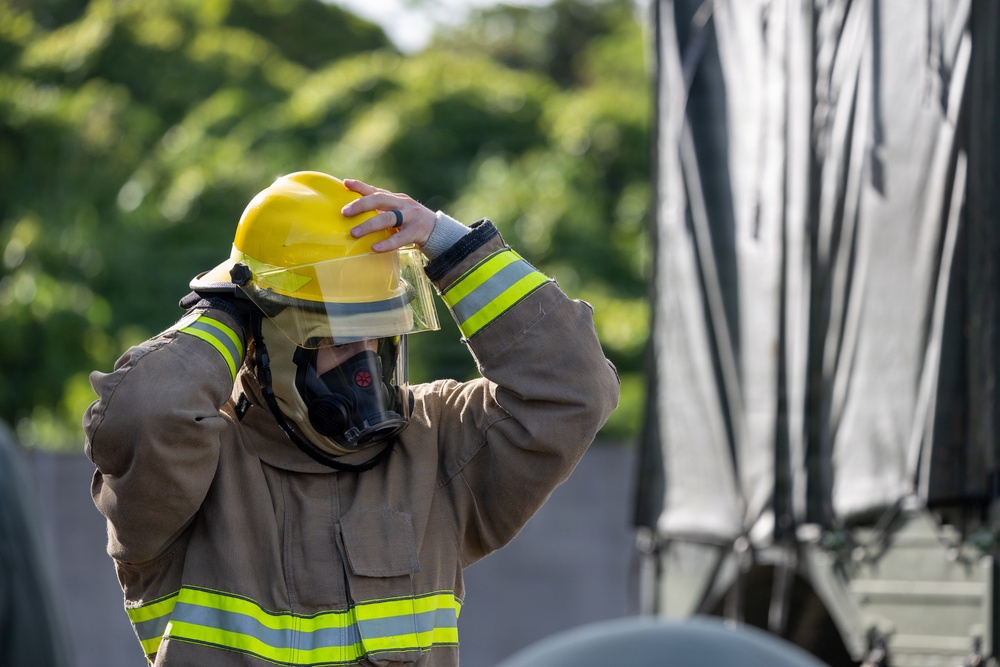 MWSS-172 practices firefighting skills in Central Training Area
