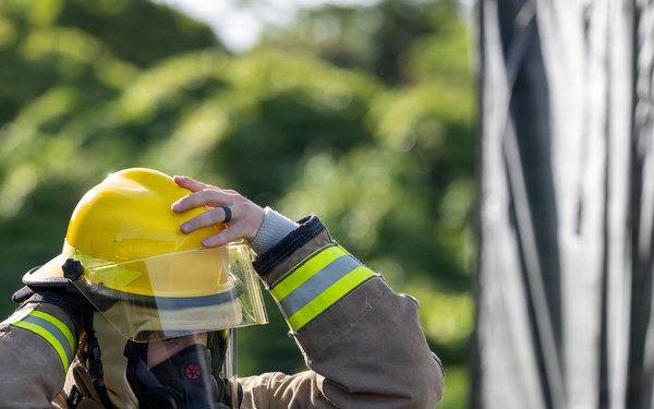 MWSS-172 practices firefighting skills in Central Training Area