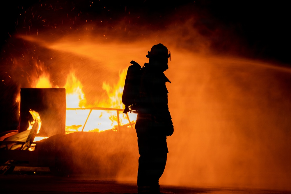 MWSS-172 practices firefighting skills in Central Training Area