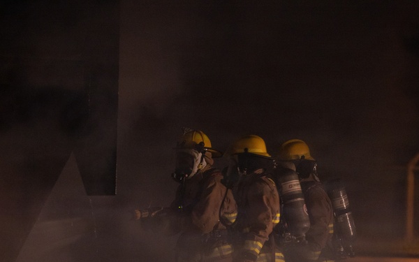 MWSS-172 practices firefighting skills in Central Training Area
