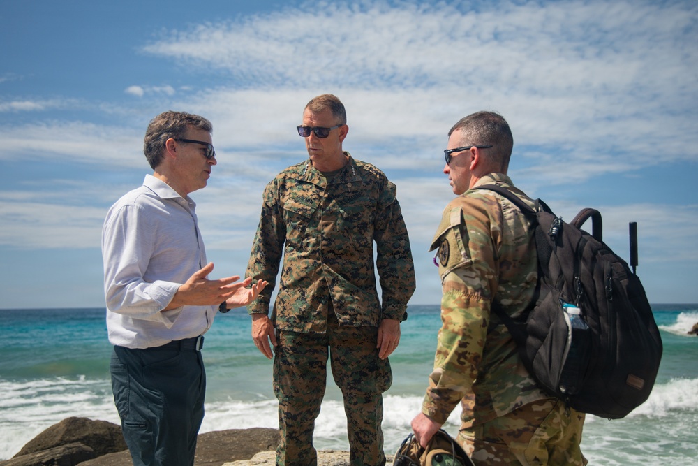 LCF-24: SOUTHCOM Commander visits USS Fort Lauderdale on Deployment