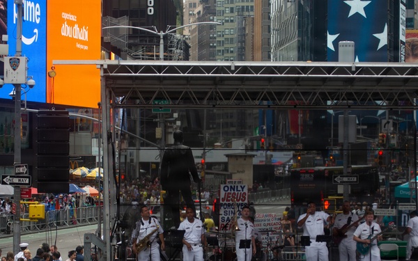 INR 250 Concert in Times Square