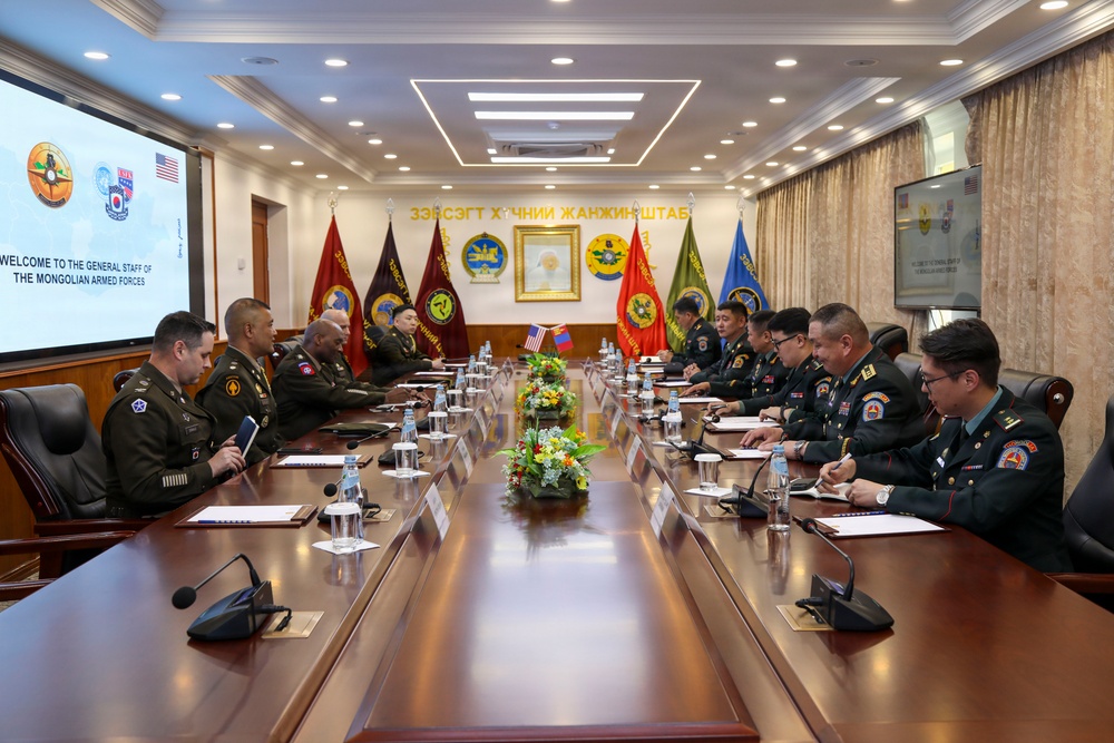 USFK Commander Reaffirms Partnership with Mongolia