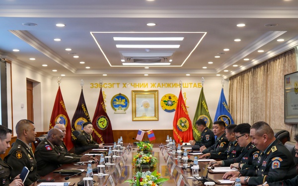 USFK Commander Reaffirms Partnership with Mongolia
