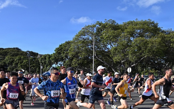 Multinational Service Members participate in RIMPAC 2026 Independence Day 5K