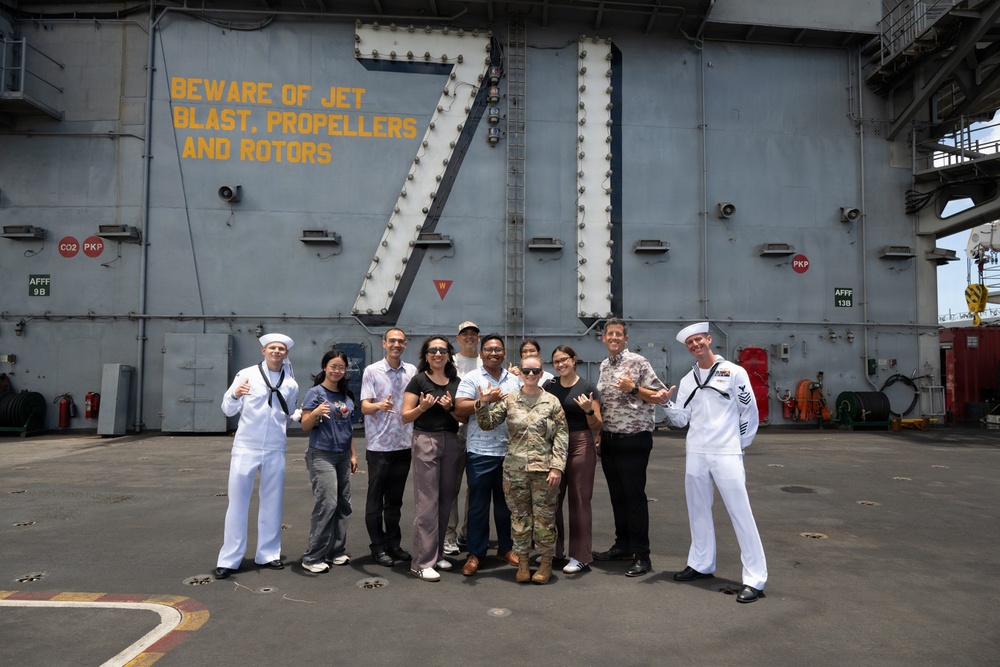 USS Theodore Roosevelt Hosts U.S. Pacific Command Personnel at Pearl Harbor