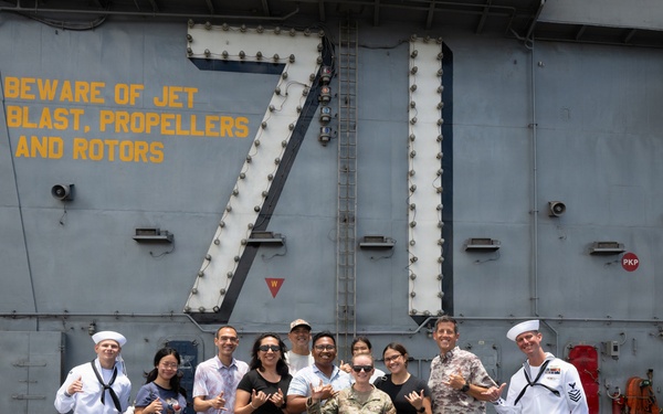 USS Theodore Roosevelt Hosts U.S. Pacific Command Personnel at Pearl Harbor