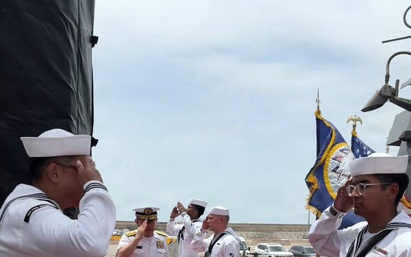 Japan Maritime Self-Defense Force tours USS Paul Ignatius