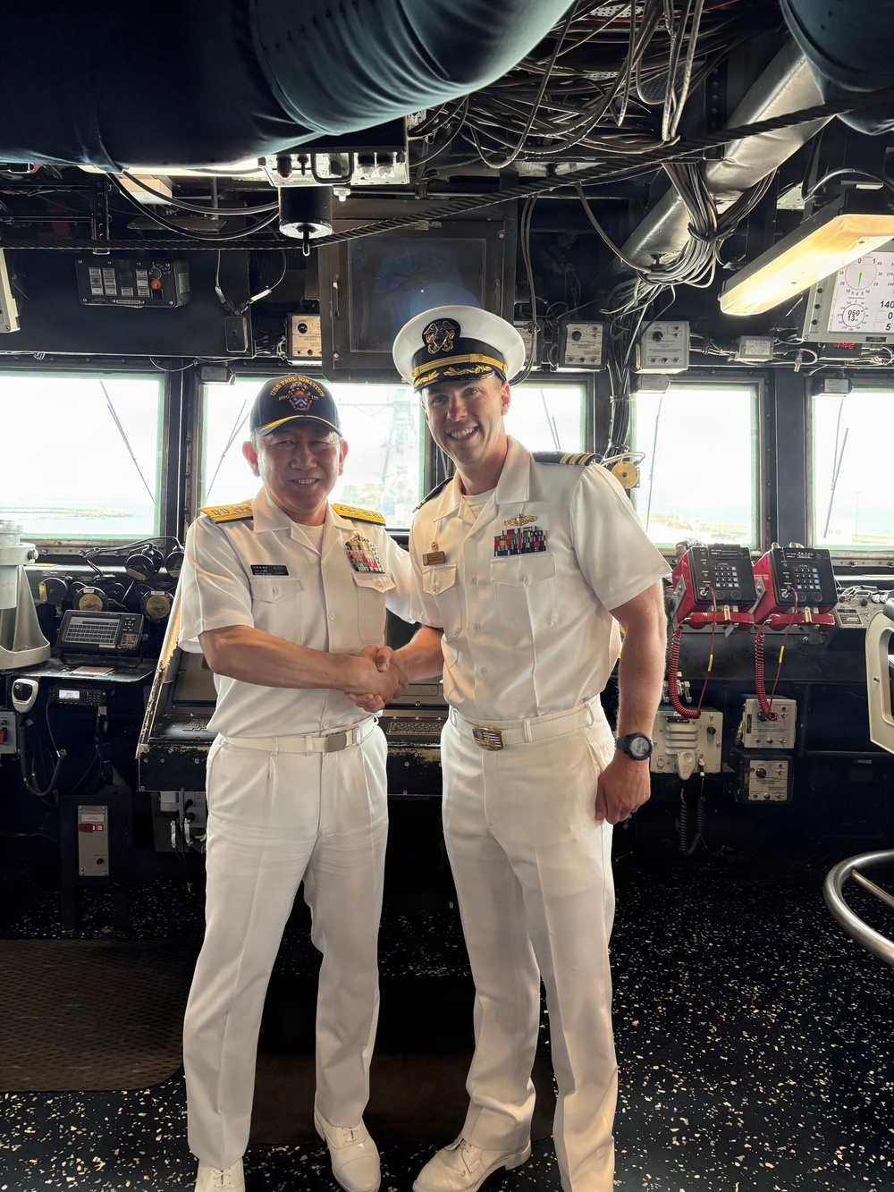 Japan Maritime Self-Defense Force tours USS Paul Ignatius