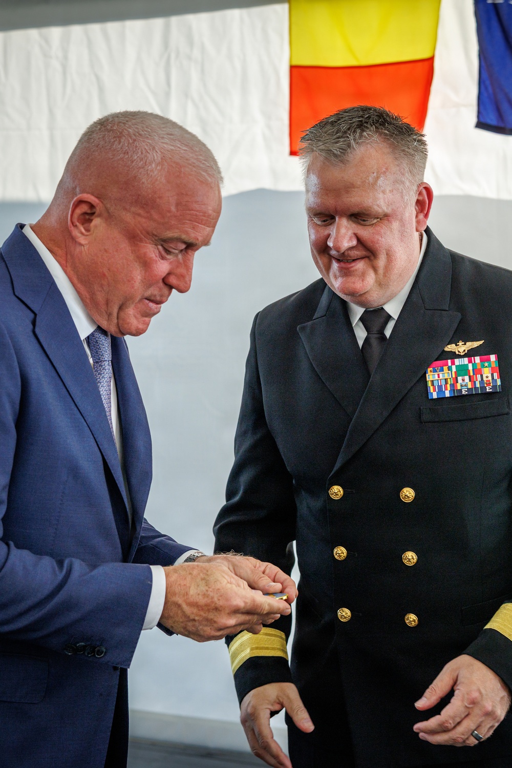 USS Mount Whitney Hosts Key Leader Engagement in Zeebrugge, Belgium