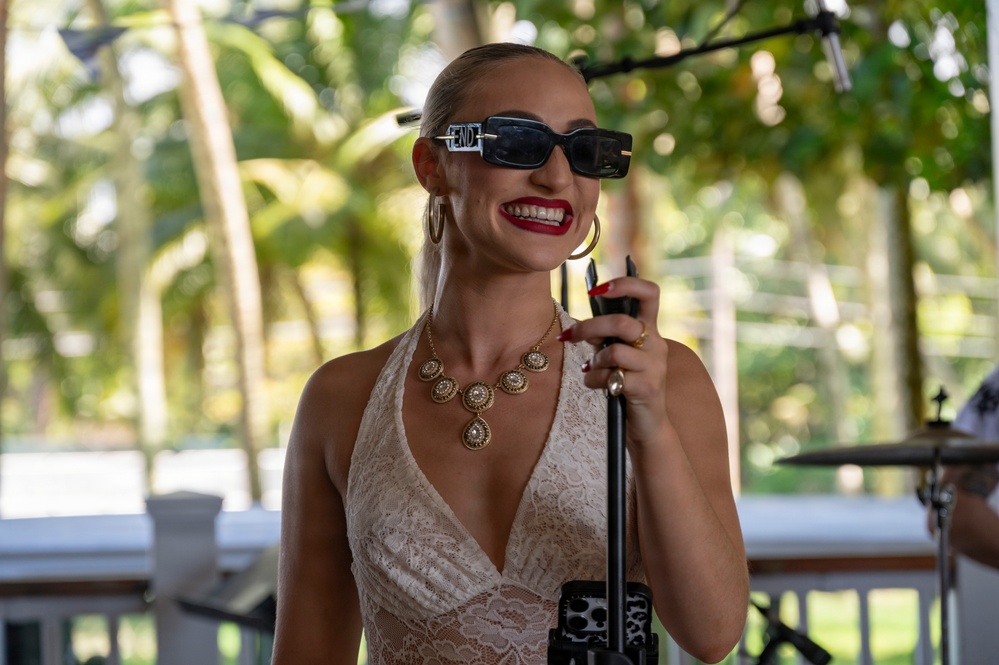 The Pistol Blonde performs for Independence Day