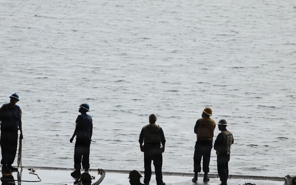 U.S. Sailors prepare for a landing craft, utility to approach the well deck of the San Antonio-class amphibious transport dock USS Fort Lauderdale (LPD 28), at the port of La Guaira, Venezuela, July 6, 2026.