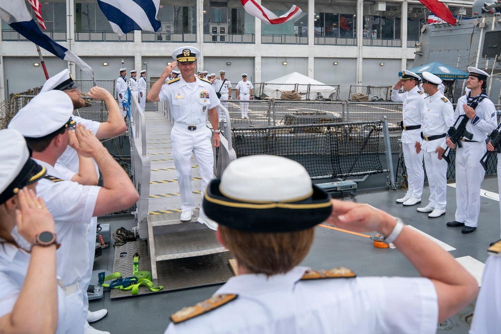 Commander, U.S. 2nd Fleet Attends Standing NATO Maritime Group 1 Reception