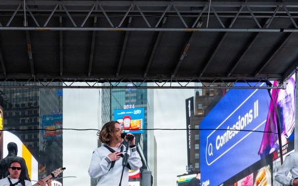 Navy Band Northeast rocks Times Square for INR 250