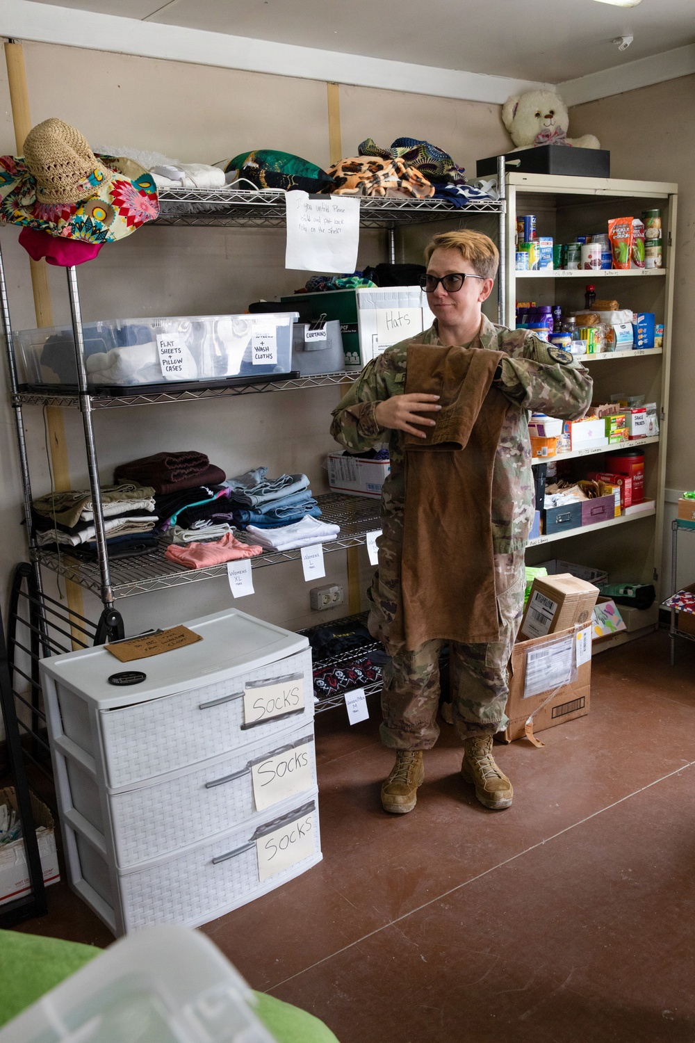 KFOR RC-E volunteers support Camp Bondsteel Soldier’s Closet