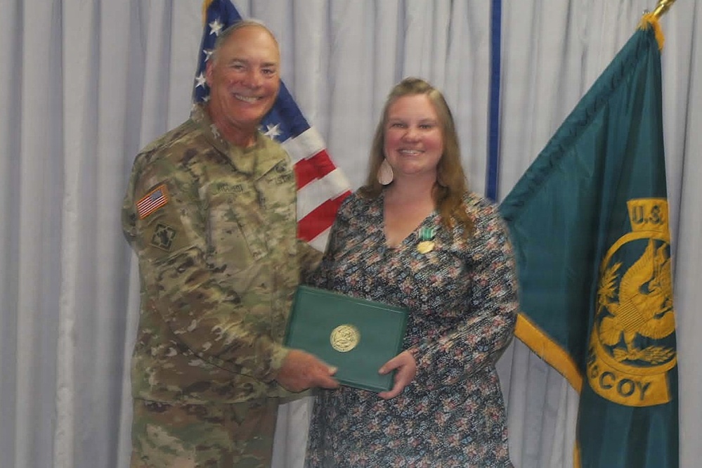 Fort McCoy Senior Commander Presents Civilian Service Commendation Medal