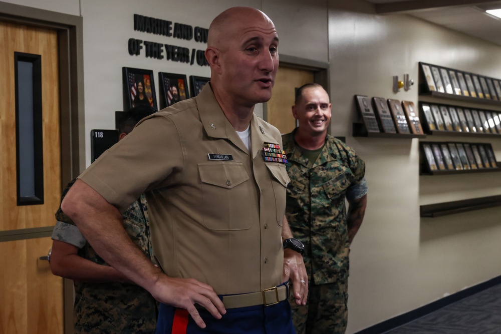 Capt. Shoenfeld Navy and Marine Corps Commendation Medal Presentation and Going Away Ceremony