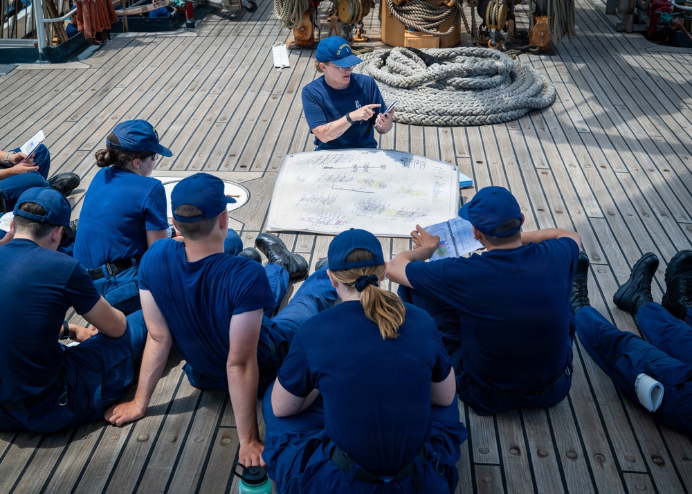 US Coast Guard damage control specialists instruct next generation of leaders