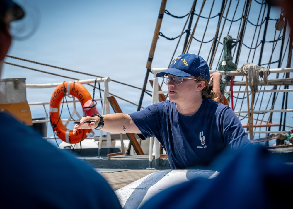 US Coast Guard damage control specialists instruct next generation of leaders