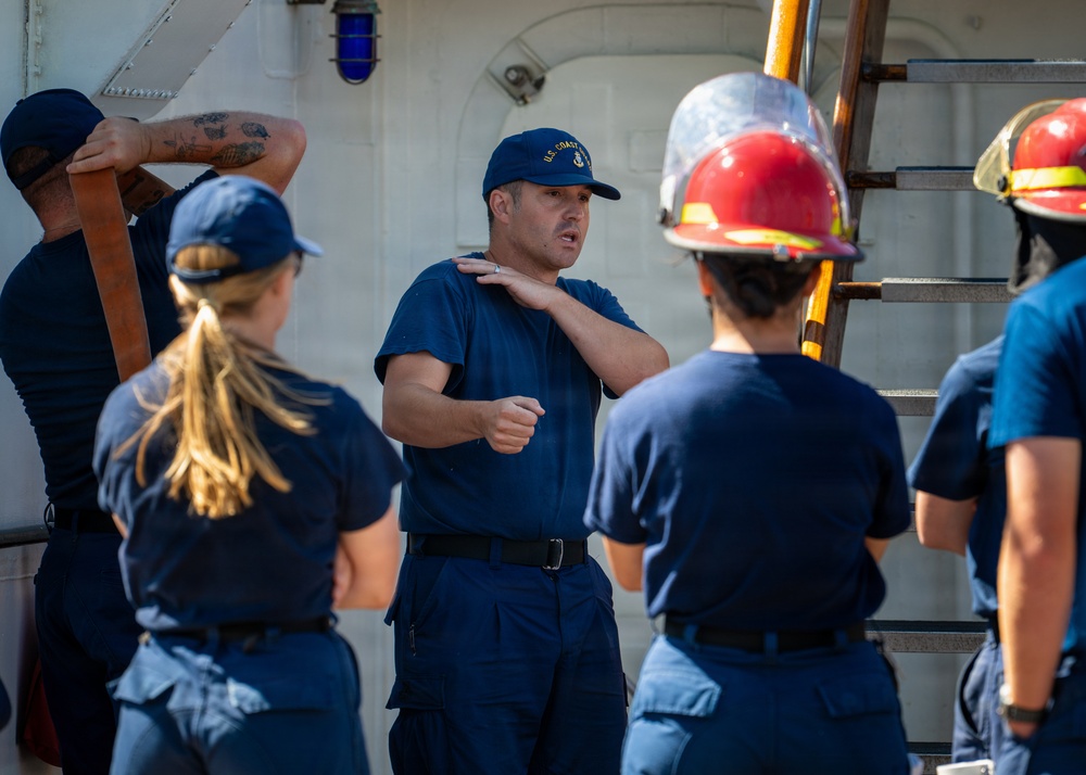 US Coast Guard damage control specialists instruct next generation of leaders