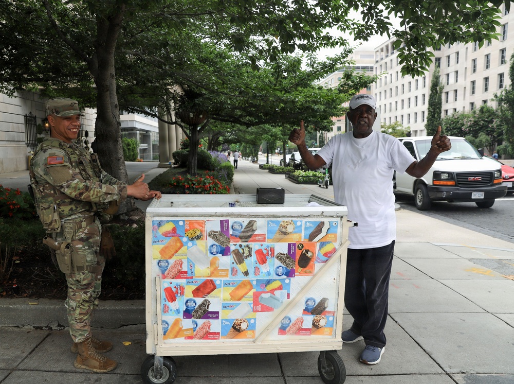 Florida National Guardsmen Presence Patrol at Lafeytte Square