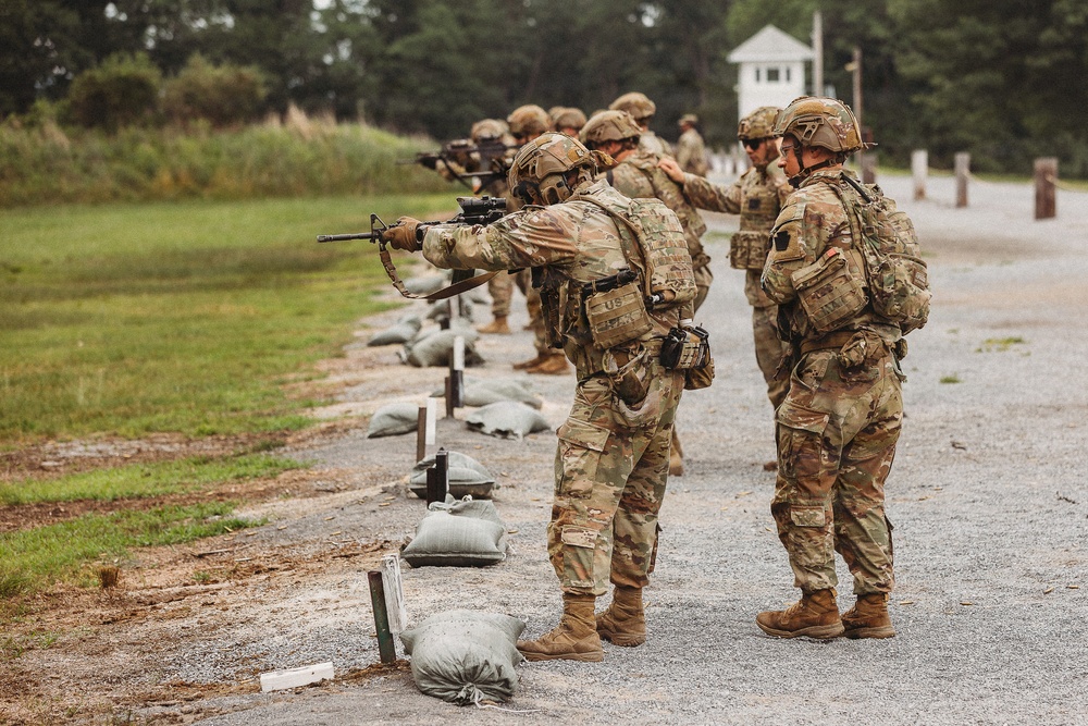 1-112th Infantry urban rifle marksmanship