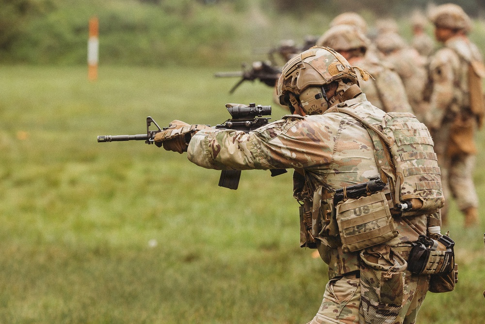 1-112th Infantry urban rifle marksmanship