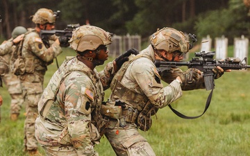 1-112th Infantry urban rifle marksmanship