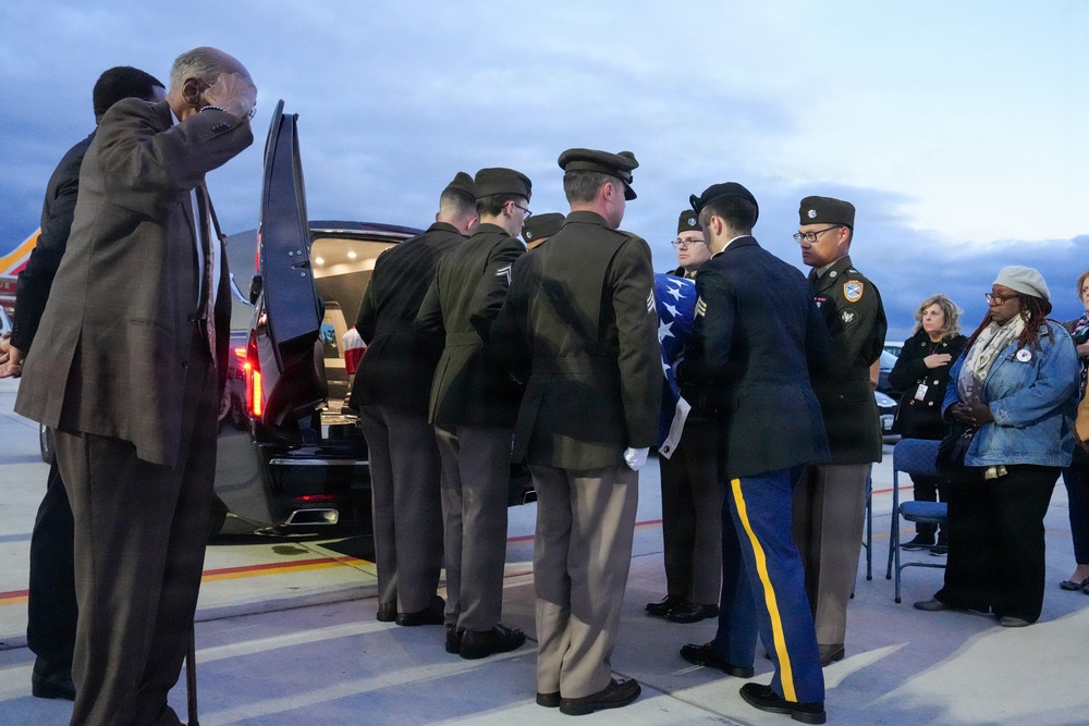 Dignified Arrival Ceremony for Pvt. 1st Class James Heigh
