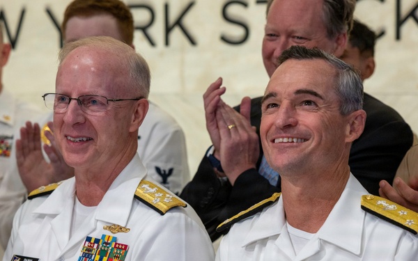 CNO Attends Closing Bell Ceremony at the New York Stock Exchange