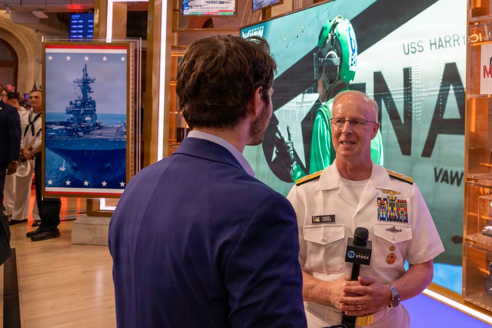 CNO Attends Closing Bell Ceremony at the New York Stock Exchange