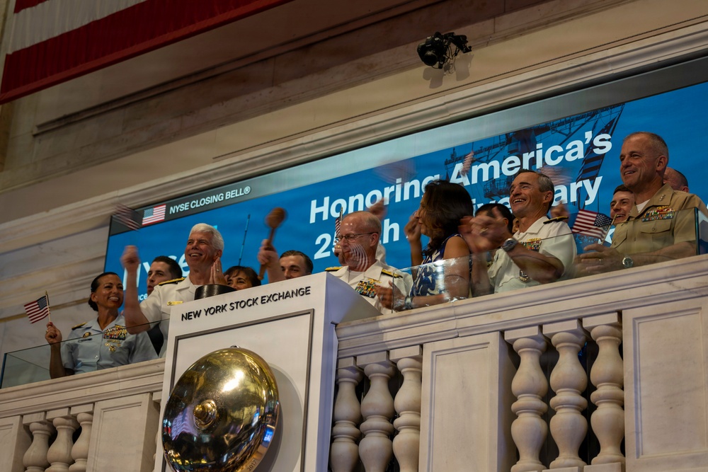 CNO Attends Closing Bell Ceremony at the New York Stock Exchange