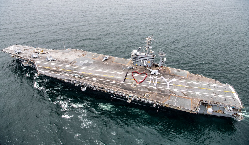 Nimitz Sailors Show Gratitude to New York for Hospitality During INR 250