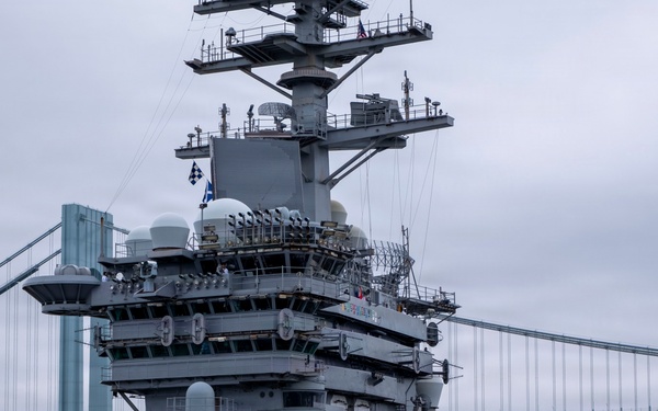 Nimitz Sailors Man The Rails As The Ship Pulls Out Of New York Harbor