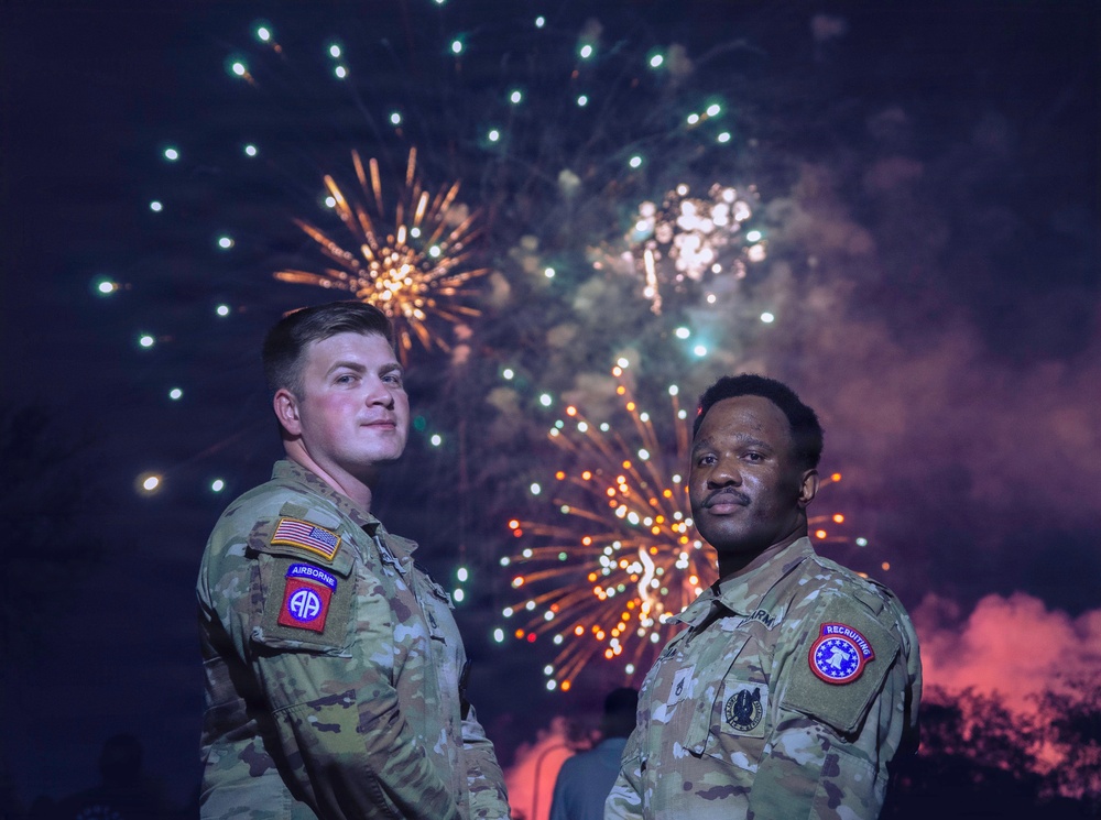 Phoenix - based Army recruiters participate in 4th July celebration.