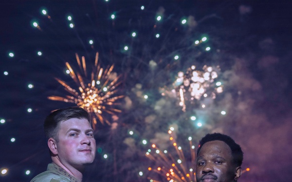 Phoenix - based Army recruiters participate in 4th July celebration.