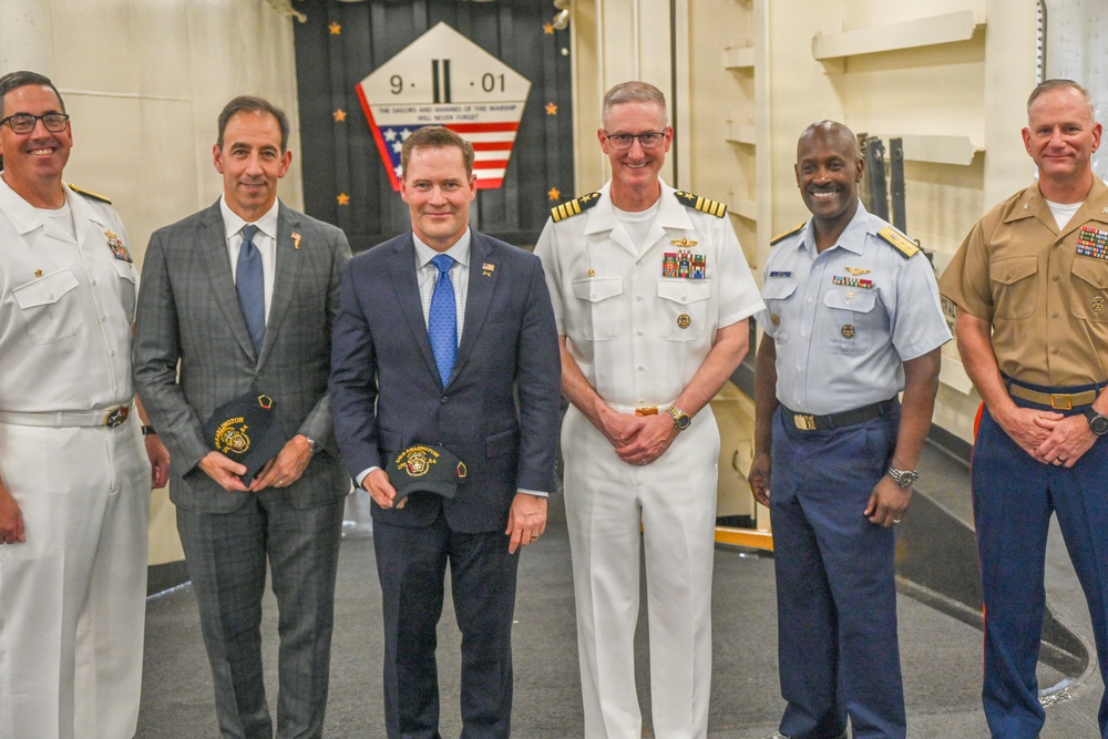 USS Arlington (LPD 24) Hosts INR 250 Welcome Ceremony